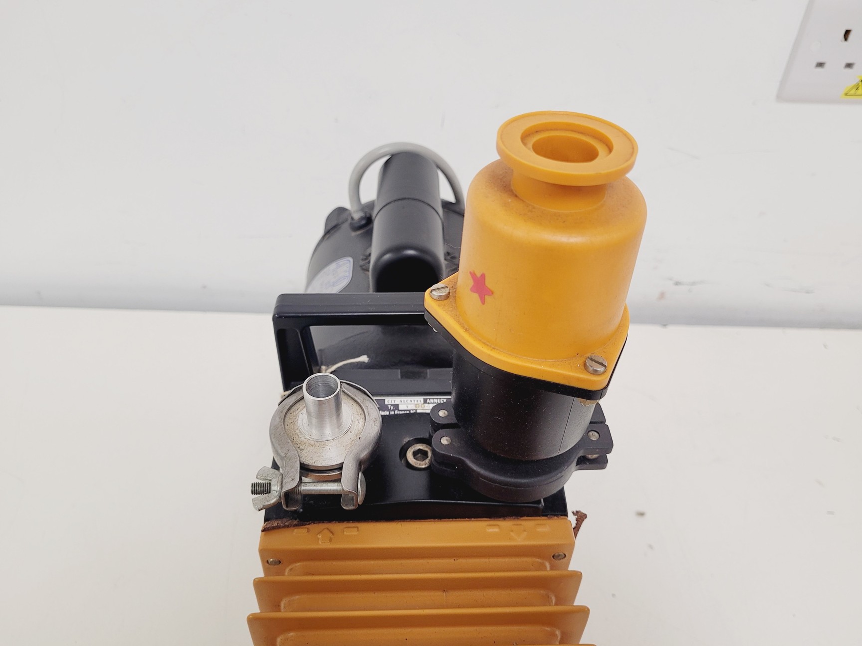 Image of Emscope Sputter Coater SC500 System w/ Emscope 20004A Pump Lab