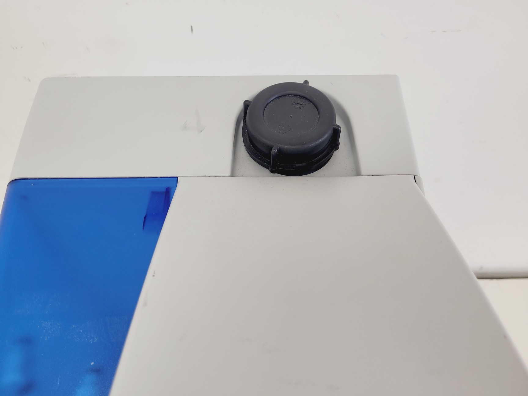 Image of Thermo Scientific Smart2Pure Water Purification System