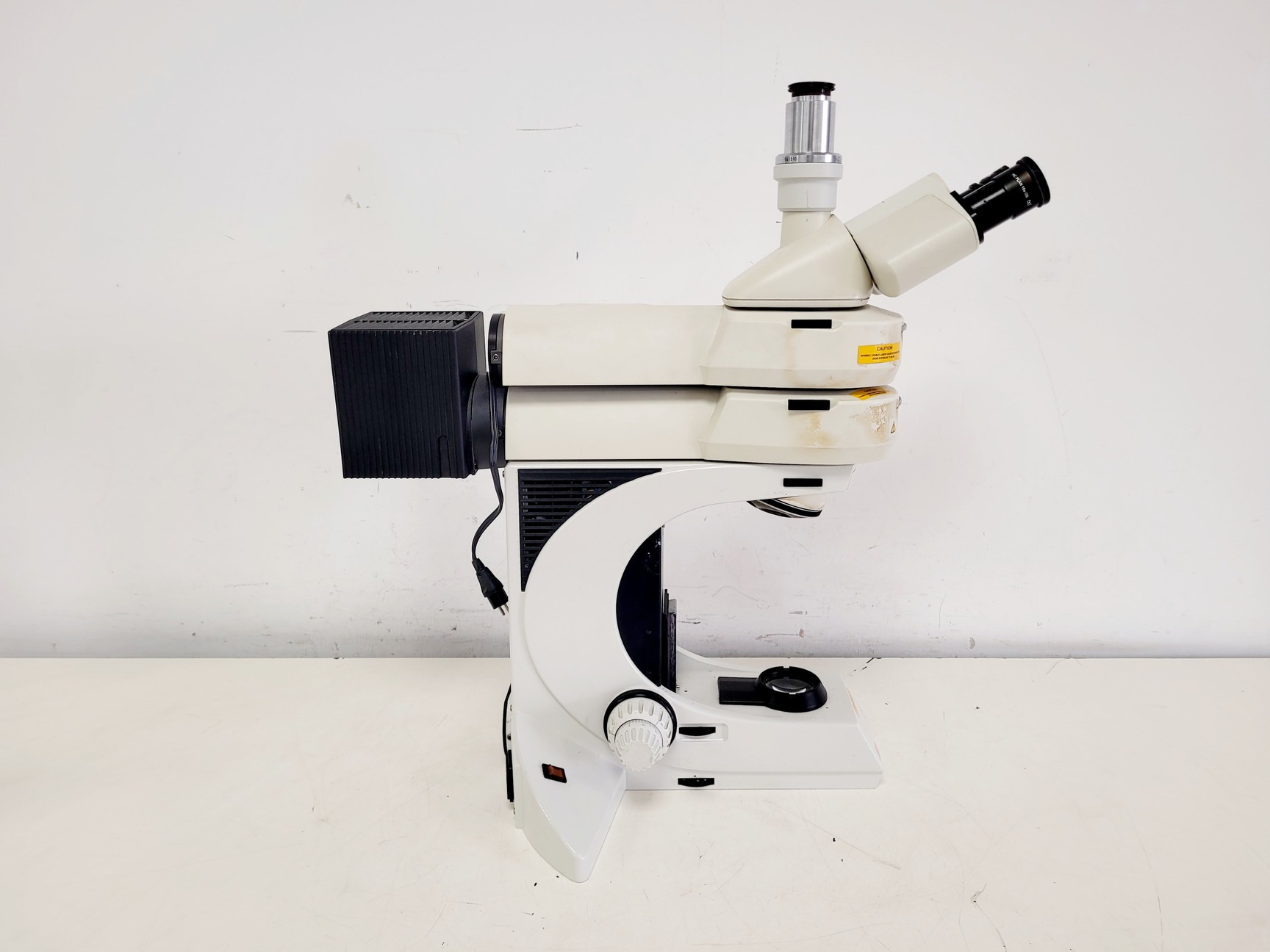Image of Leica DMLM Microscope w/ Reinshaw Raman Spectrometer Lab