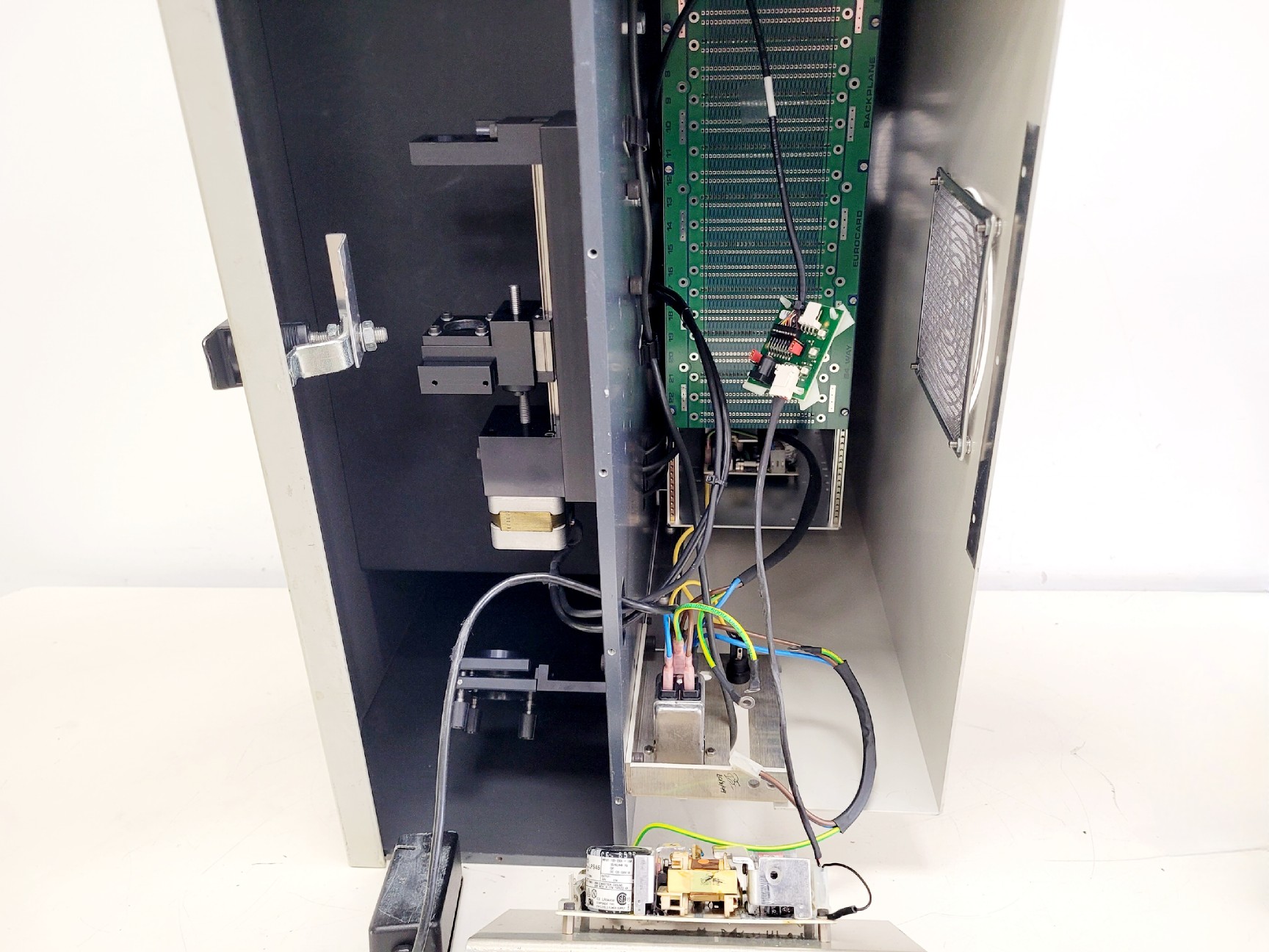 Image of Leica DMLM Microscope w/ Reinshaw Raman Spectrometer Lab