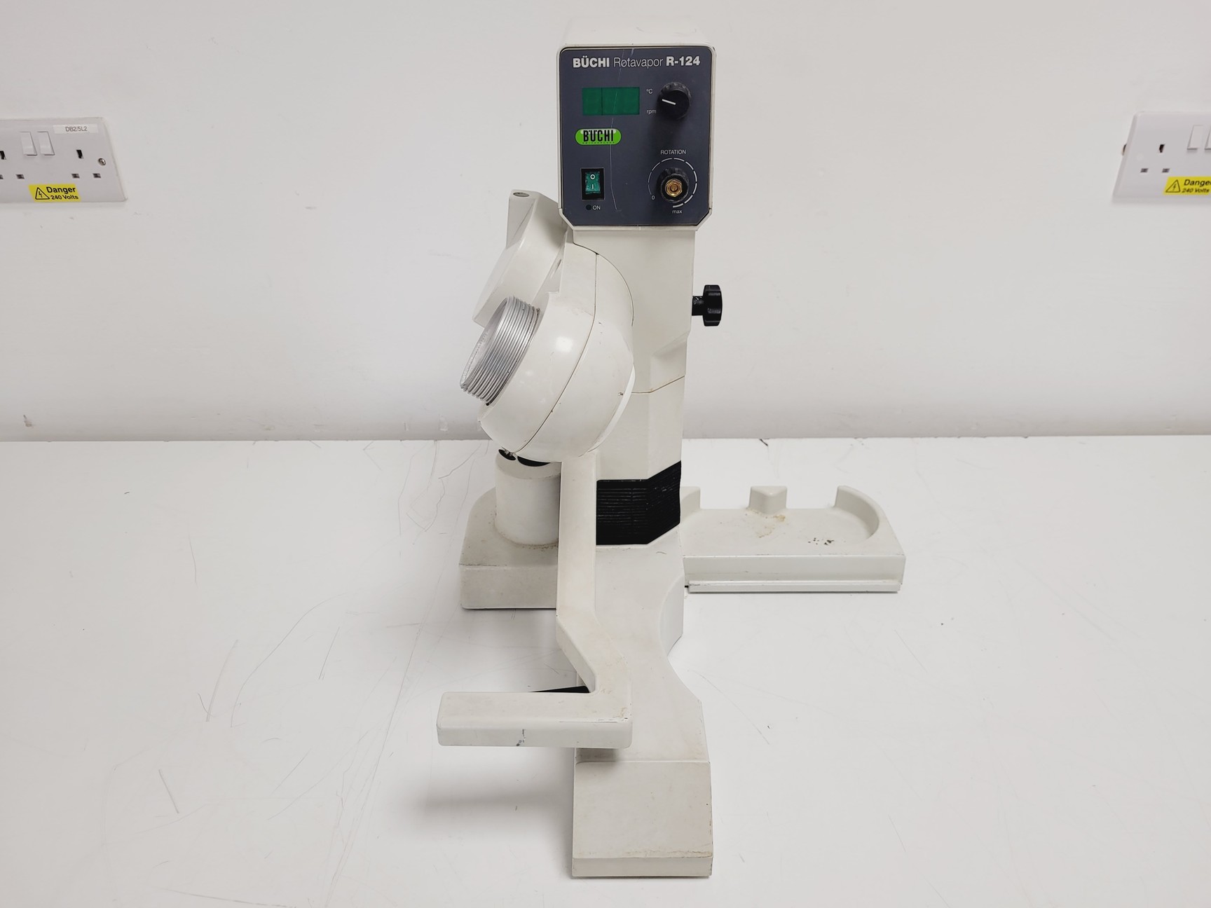 Image of Buchi Rotavapor R-124 w/ B-491 Heating Bath