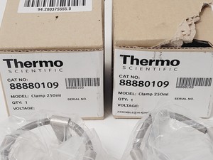 Thumbnail image of Thermo Scientific MaxQ 4000 Benchtop Orbital Incubator Shaker