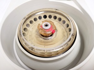 Thumbnail image of Thermo Scientific Legend Micro 17 Benchtop Centrifuge w/ 75003424 Rotor Lab