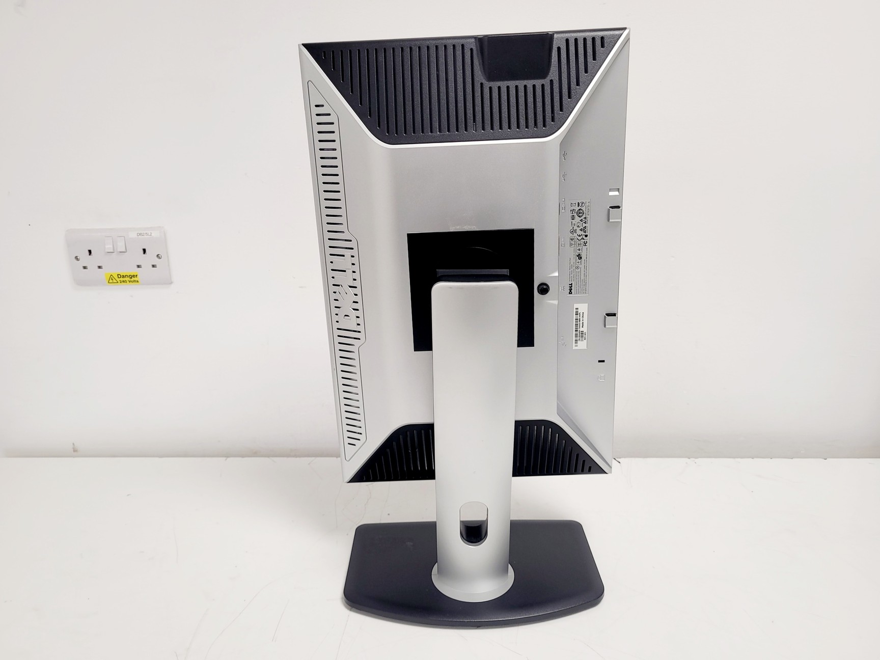 Image of Bruker SkyScan 1076 In Vivo X-Ray Microtomograph w/ PC & Software Lab