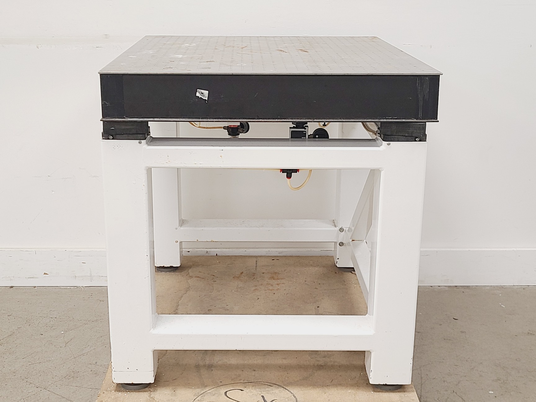 Image of Newport VH3036W-OPT Anti-Vibration Table Imperial Lab