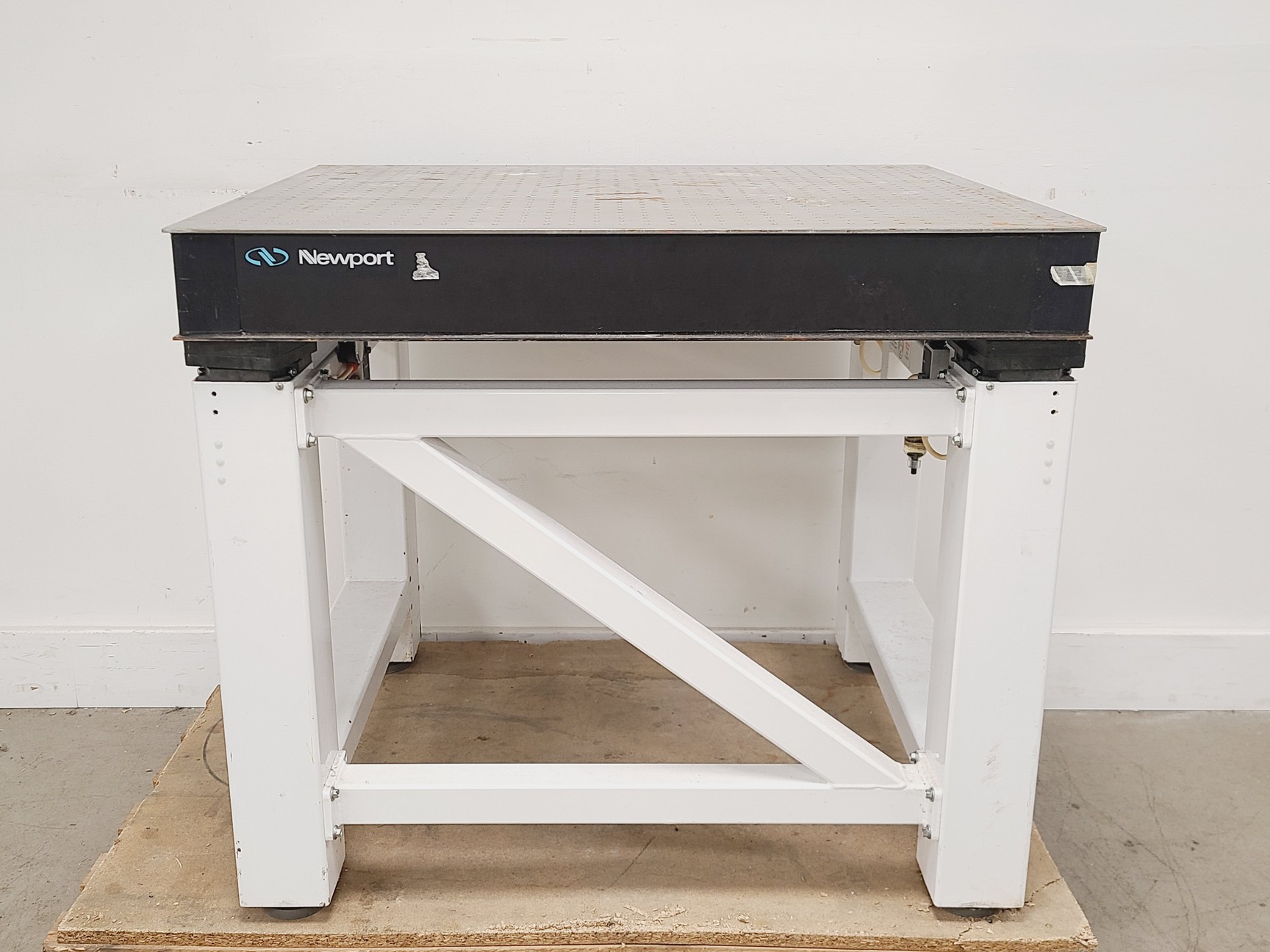 Image of Newport VH3036W-OPT Anti-Vibration Table Imperial Lab