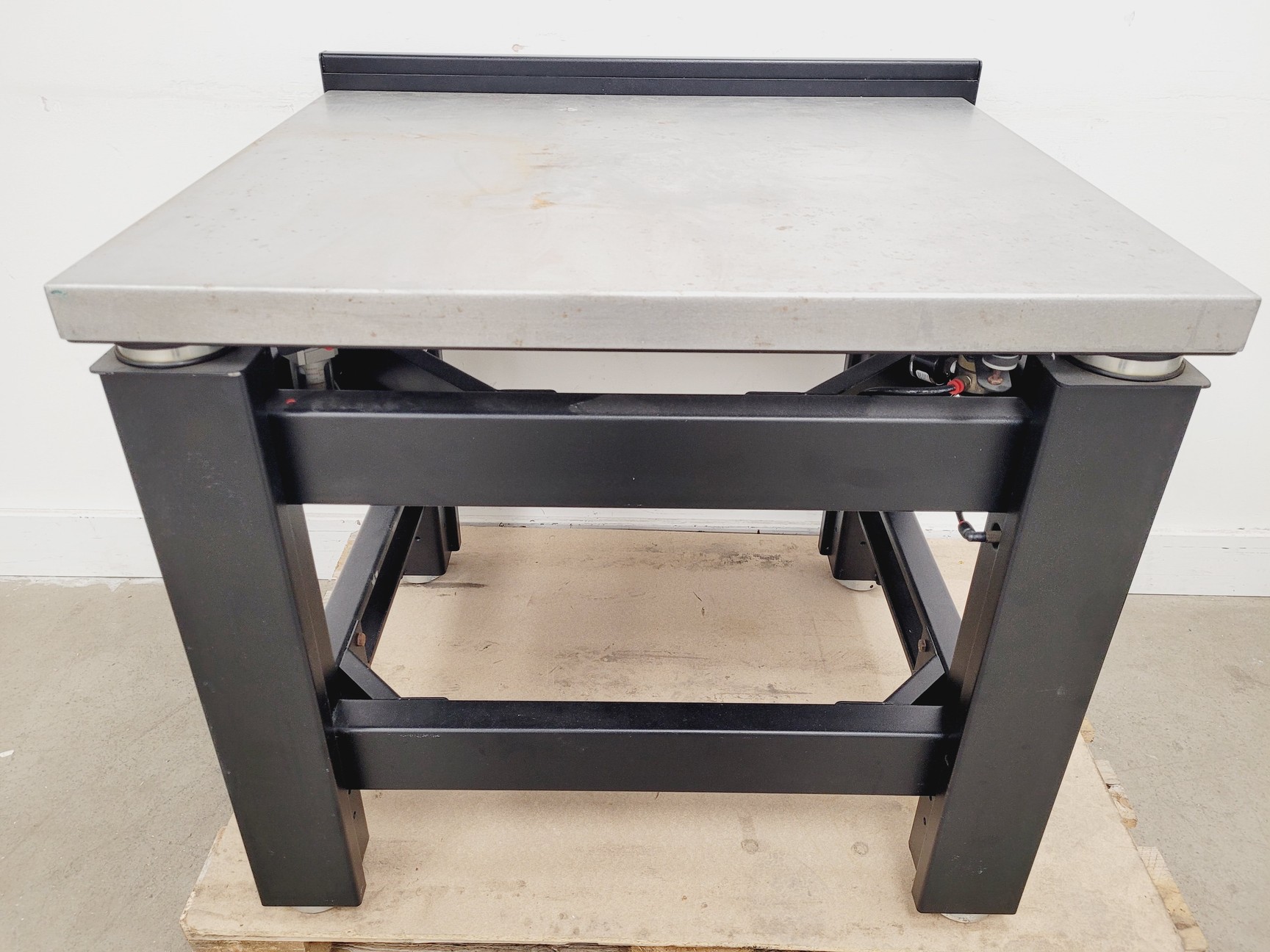 Image of TMC 63-530 Anti-Vibration Table