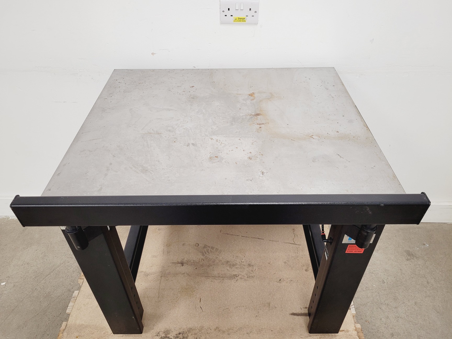 Image of TMC 63-530 Anti-Vibration Table