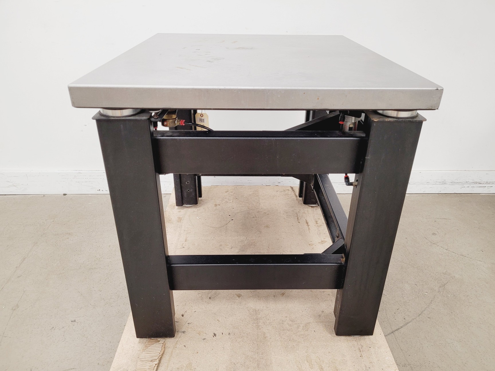 Image of TMC Anti-Vibration Table Model 63-530 Lab