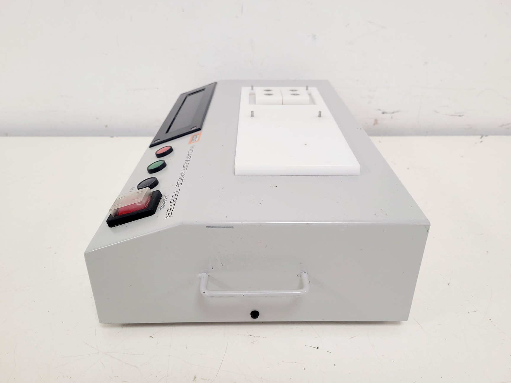 Image of Linton Incapacitance Tester Lab