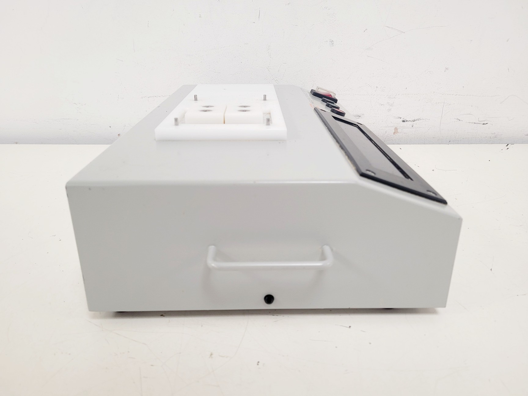 Image of Linton Incapacitance Tester Lab