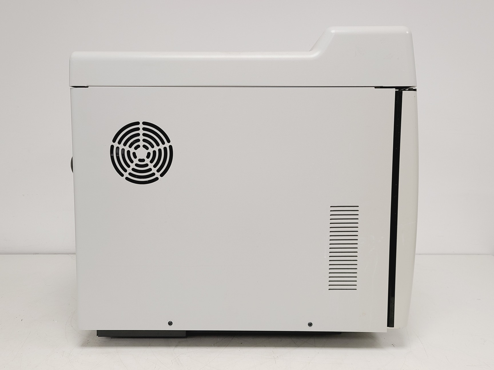 Image of CEM MARS 240/50 Microwave Synthesizer Lab