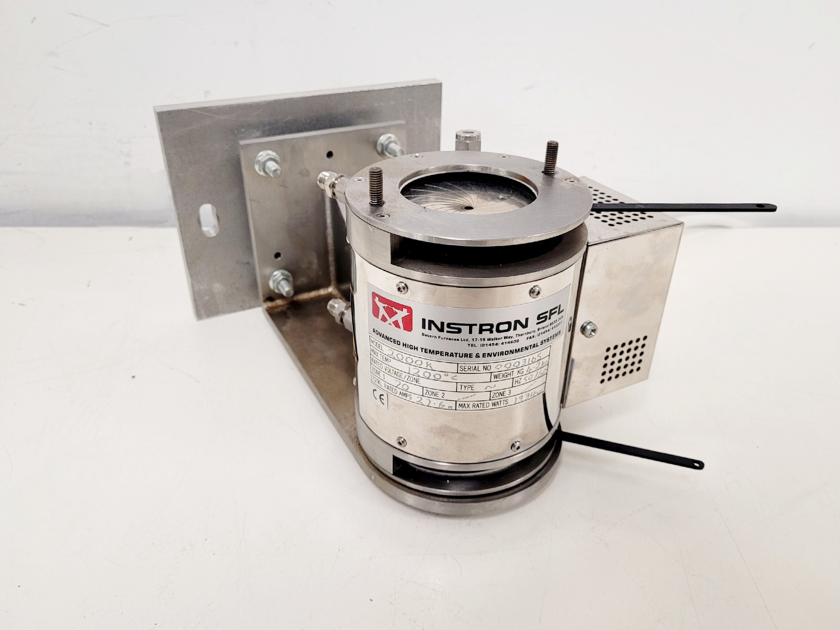 Image of Instron SFL 2000K Furnace & Controller Lab