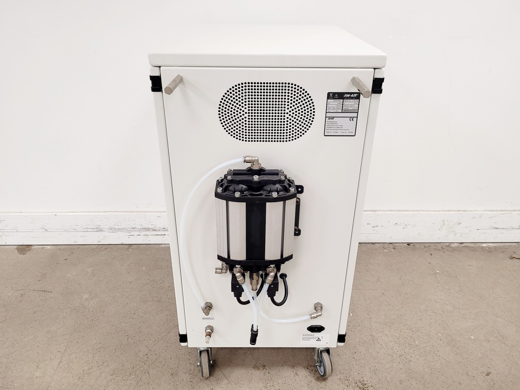 Image of Jun-Air OF302-25MQ Air Compressor Lab