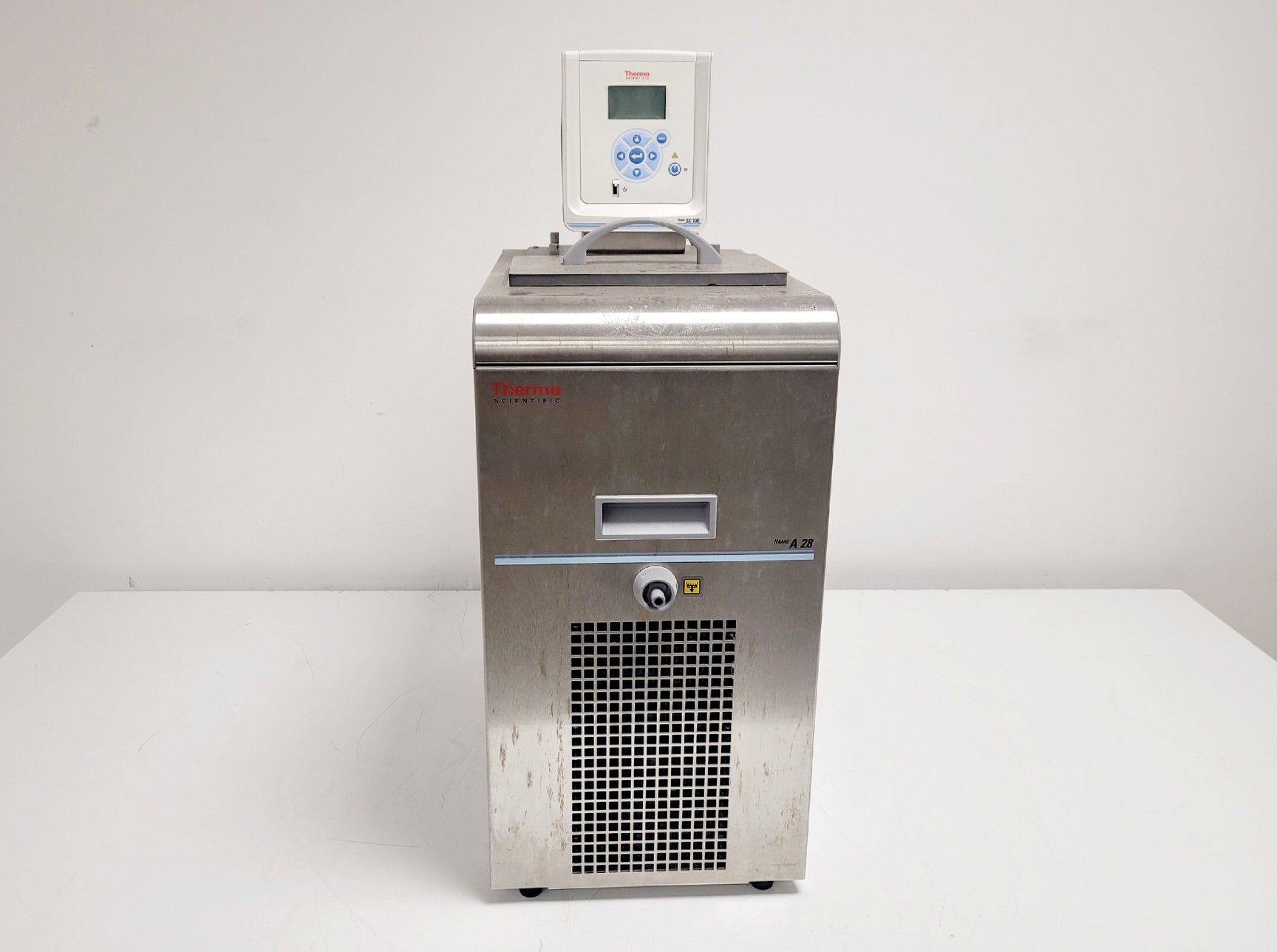 Image of Thermo Scientific Haake SC100/A 28 Recirculating Water Bath Chiller