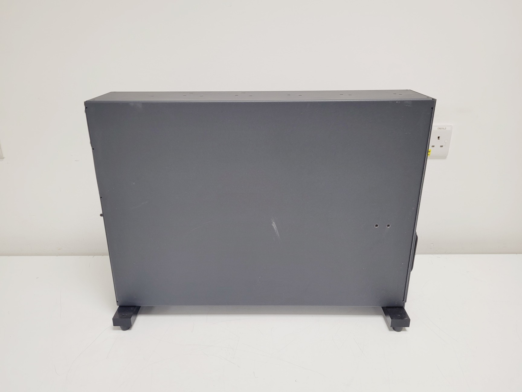 Image of Intellipower IQ2000V-C-DIAC-Isol-PFC UPS Power Supply