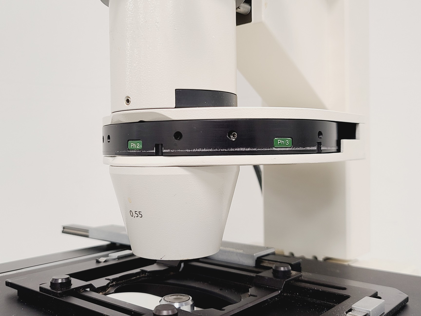 Image of Zeiss Axiovert 135 Inverted Microscope w/ 10x, 40x & 100x Objectives Lab