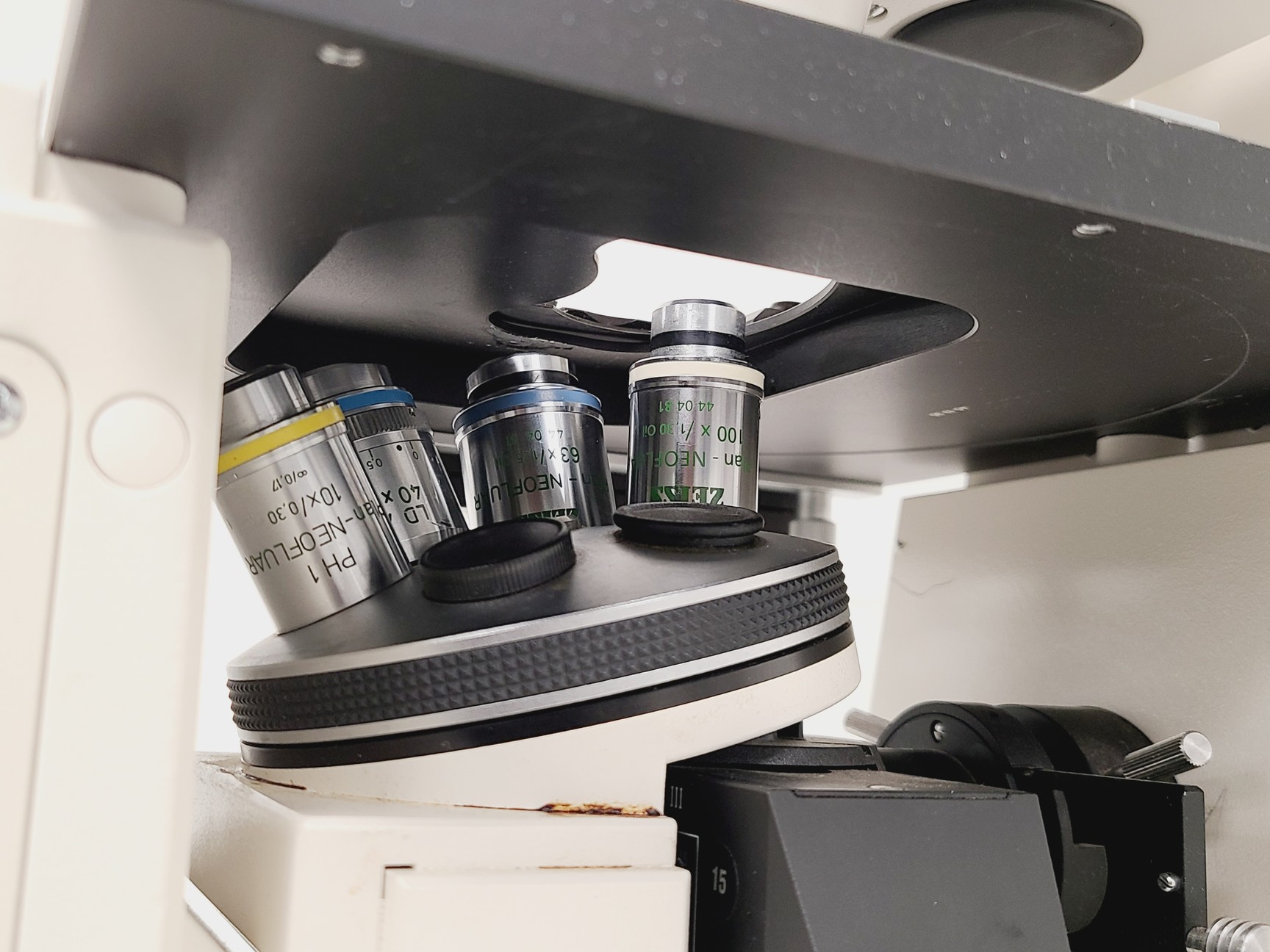 Image of Zeiss Axiovert 135 Inverted Microscope w/ 10x, 40x & 100x Objectives Lab