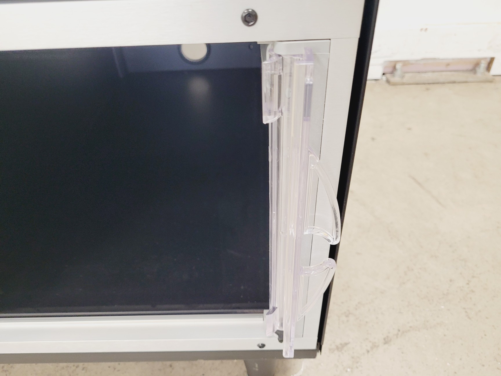 Image of Apex Industrial Technologies Model 3564 Smart Locker - Black