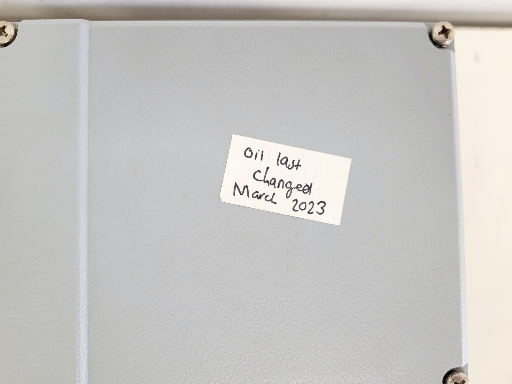 Image of Vacuubrand RZ 2 Rotary Vacuum Pump Lab