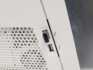 Thumbnail image of Illumina NextSeq 550 DNA Sequencer Lab