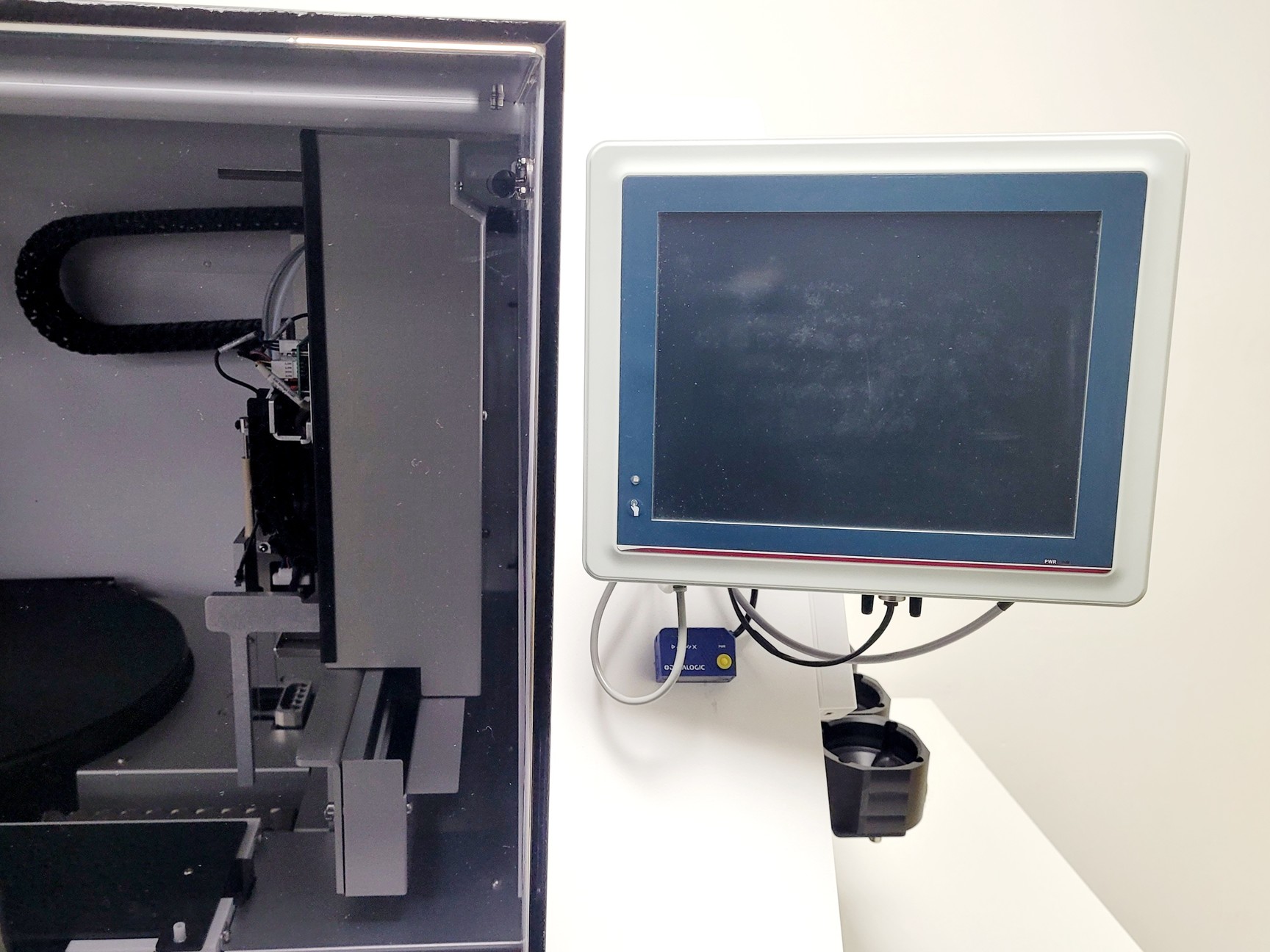 Image of InstruNor FlowStainer FS 100 Cell Sorter System Lab