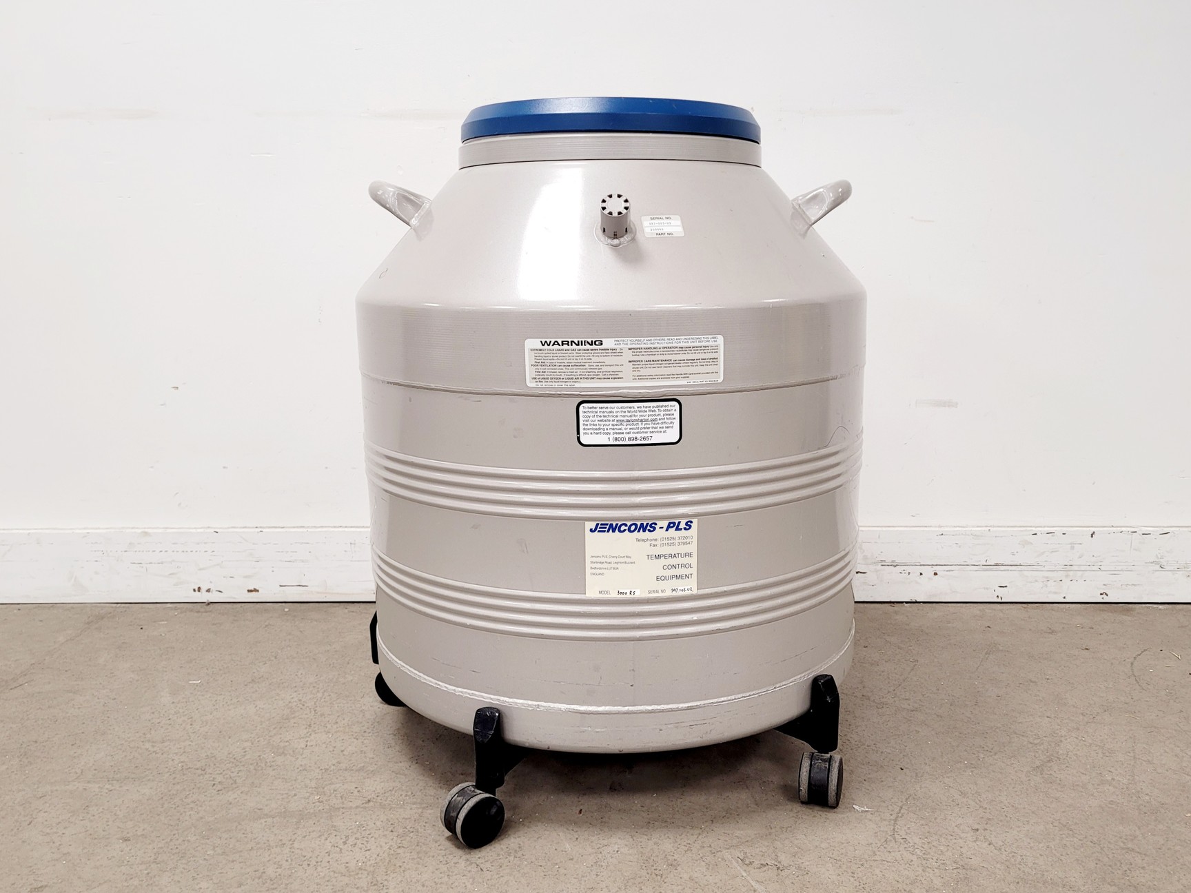 Image of Taylor Wharton LS3000 81L Liquid Nitrogen Dewar