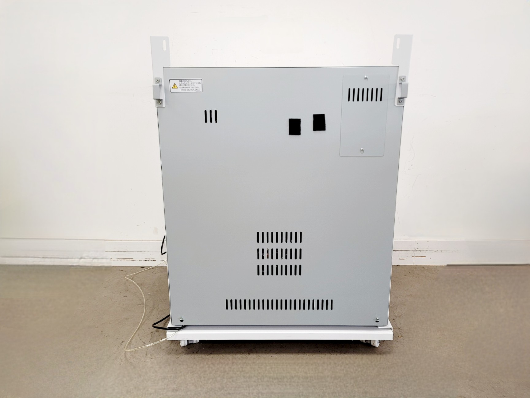 Image of PCHBI MCO-230AICUV-PE CO2 Incubator Lab
