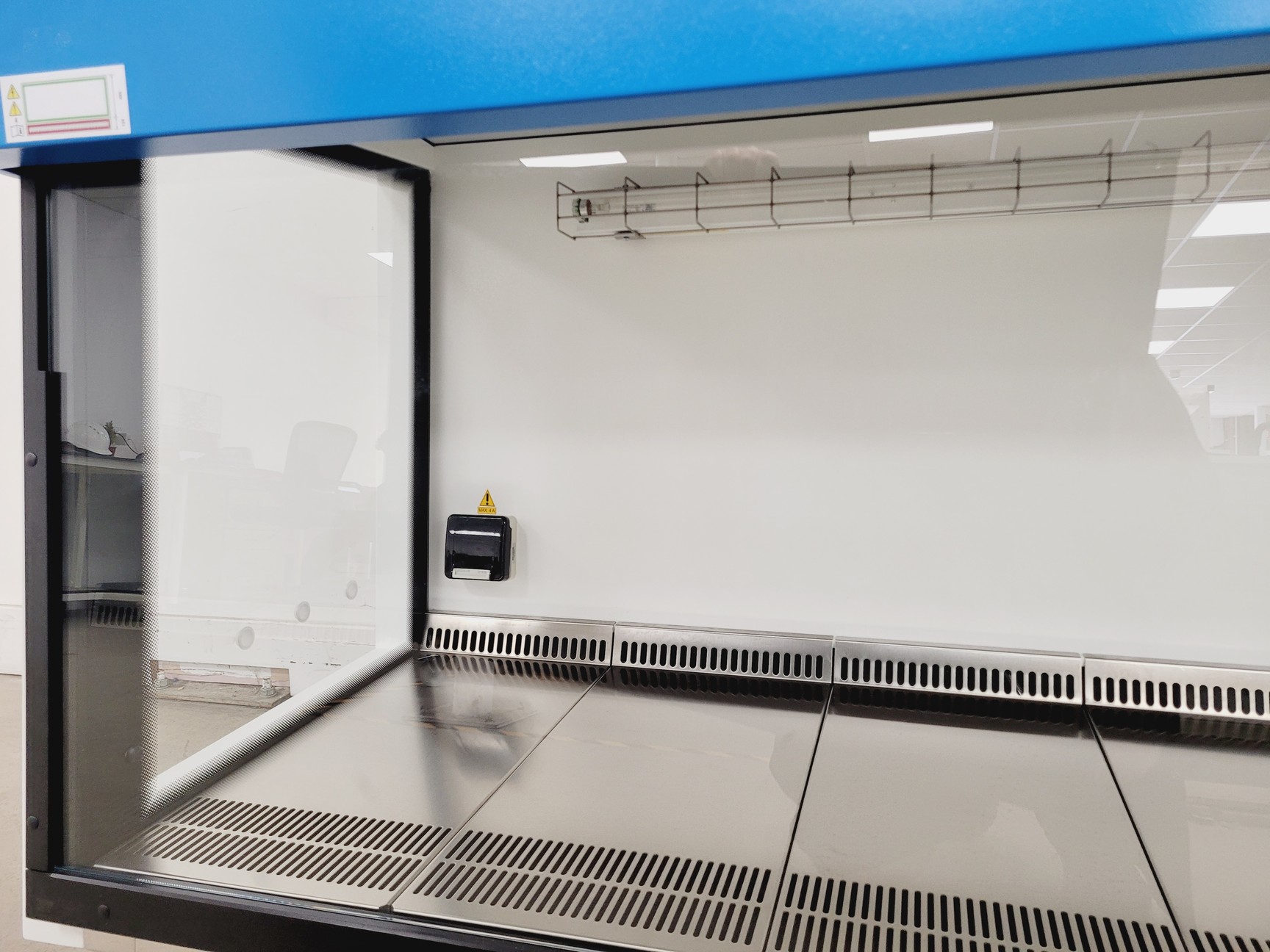 Image of Faster SafeFAST Classic 215 D Class II Biological Safety Cabinet Lab