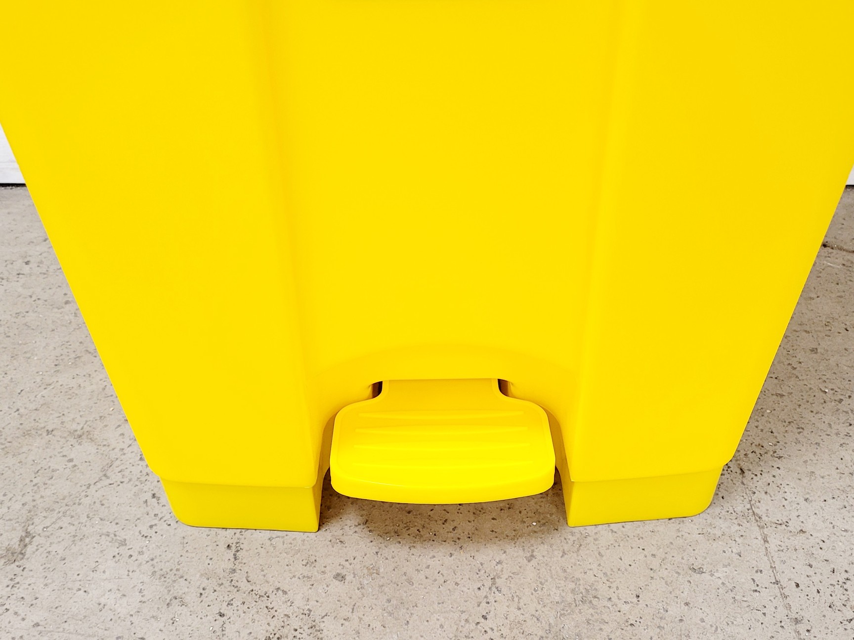 Image of Job Lot of 8 x Yellow Pedal Bins (45L)