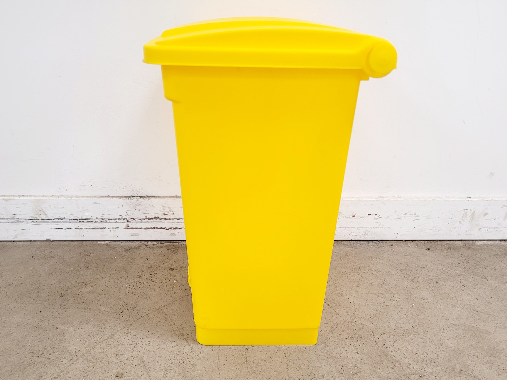 Image of Job Lot of 24 x Yellow Pedal Bins (68L)