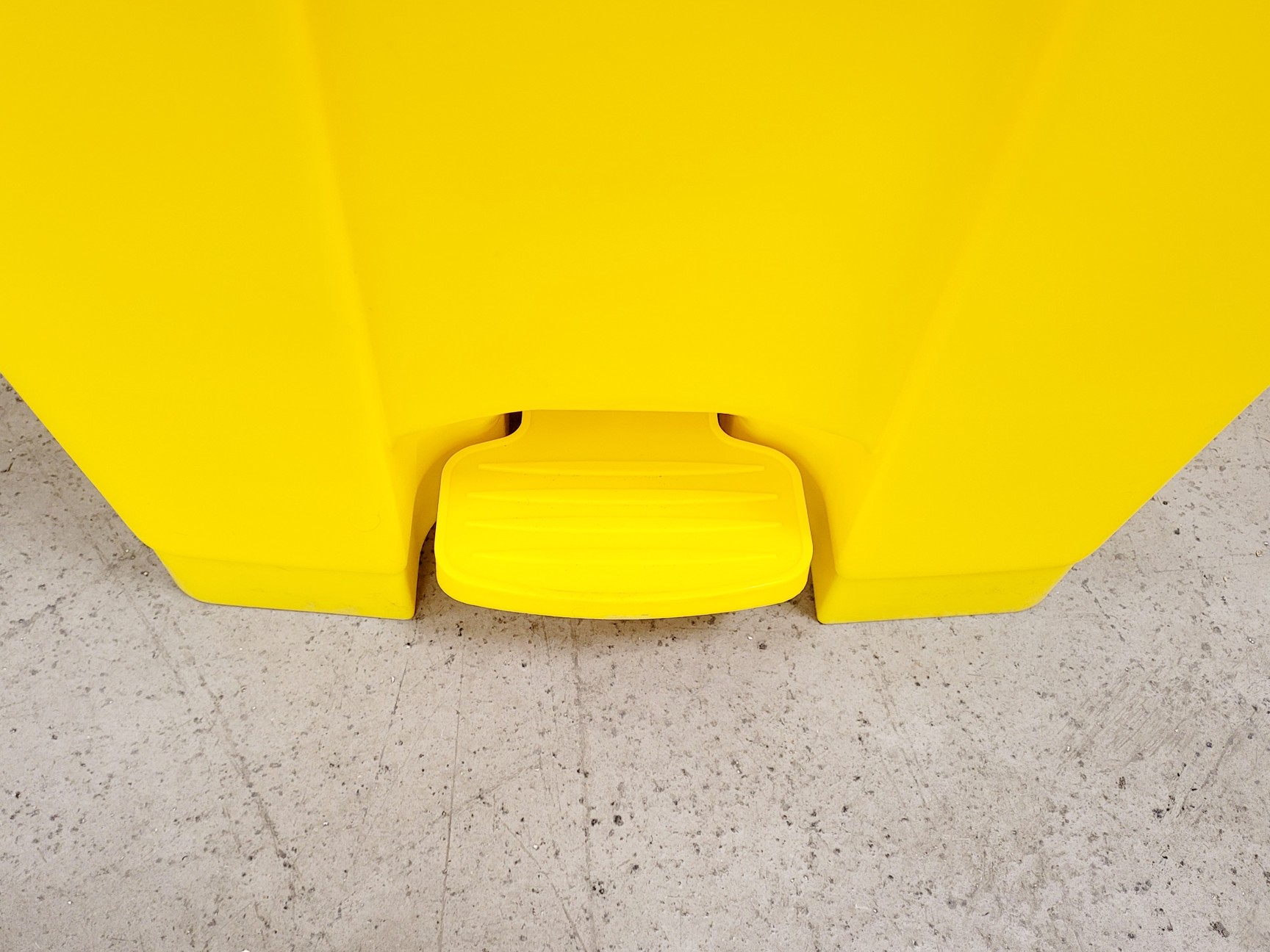 Image of Job Lot of 24 x Yellow Pedal Bins (68L)