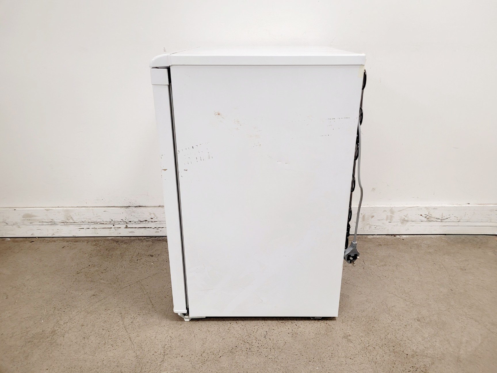Image of Beko FXF553W Freezer