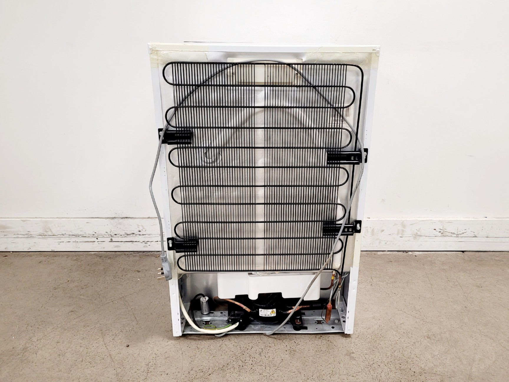 Image of Beko FXF553W Freezer