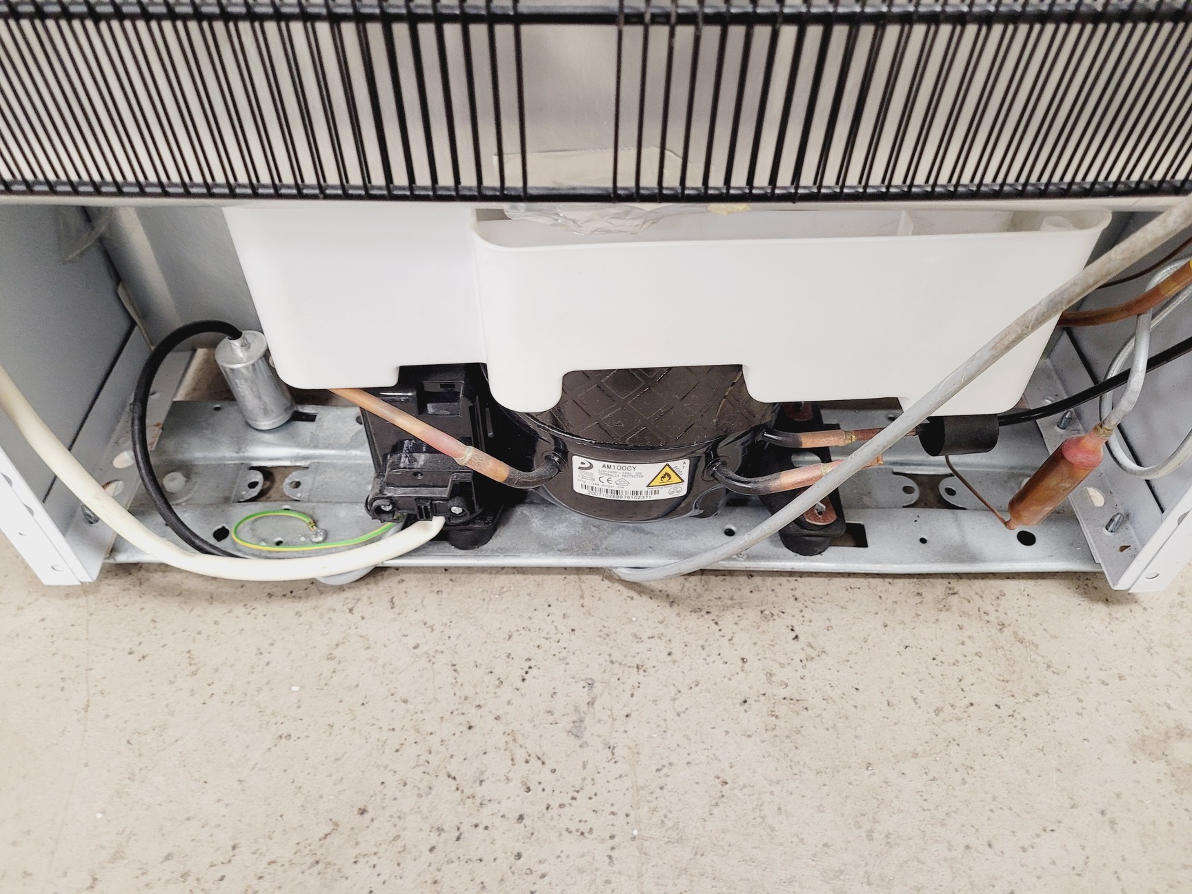 Image of Beko FXF553W Freezer