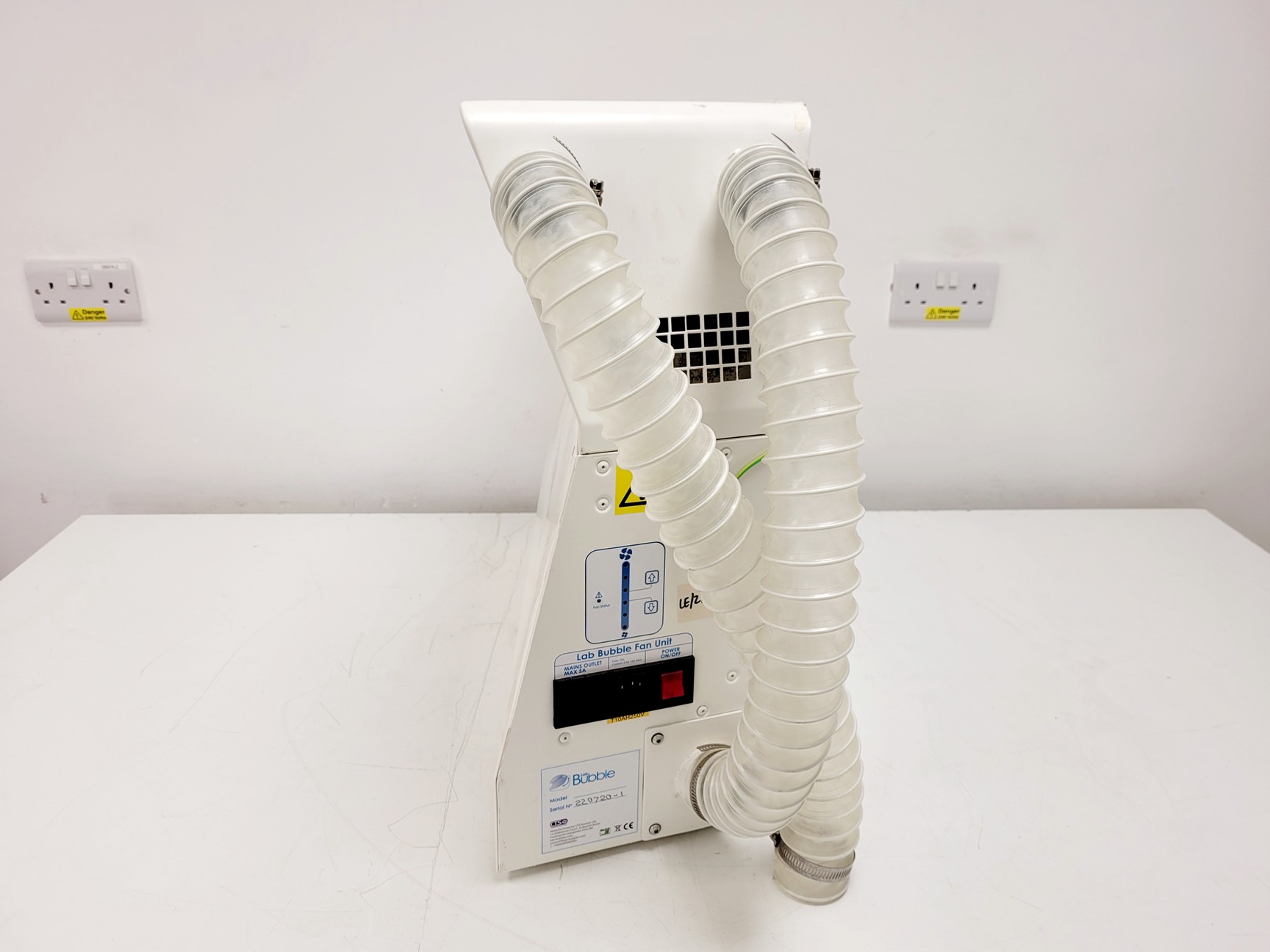 Image of Lab Bubble PCR Bubble Sample Protection UV BUB-PCR-SA-RED w/ Fan Unit