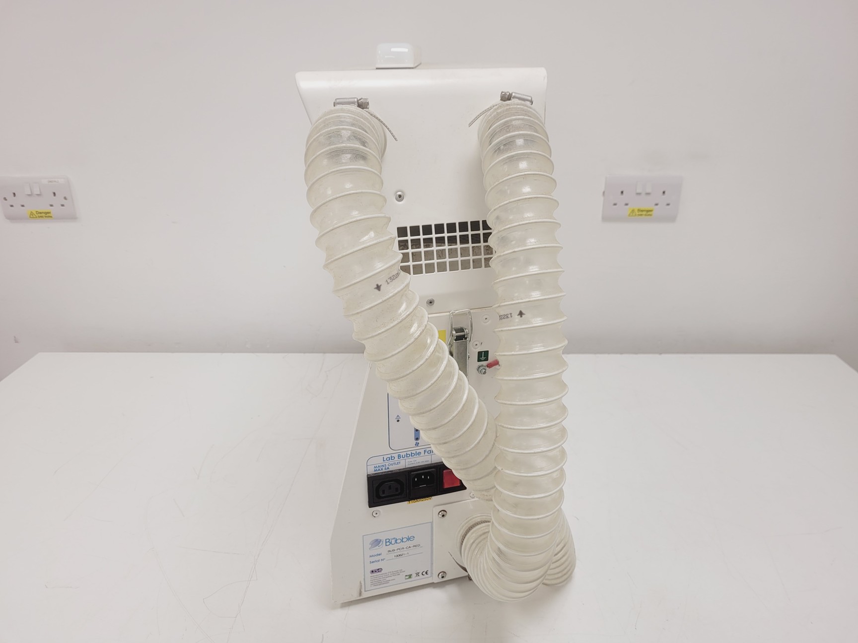 Image of Lab Bubble PCR Bubble Sample Protection UV BUB-PCR-SA-RED w/ Fan Unit