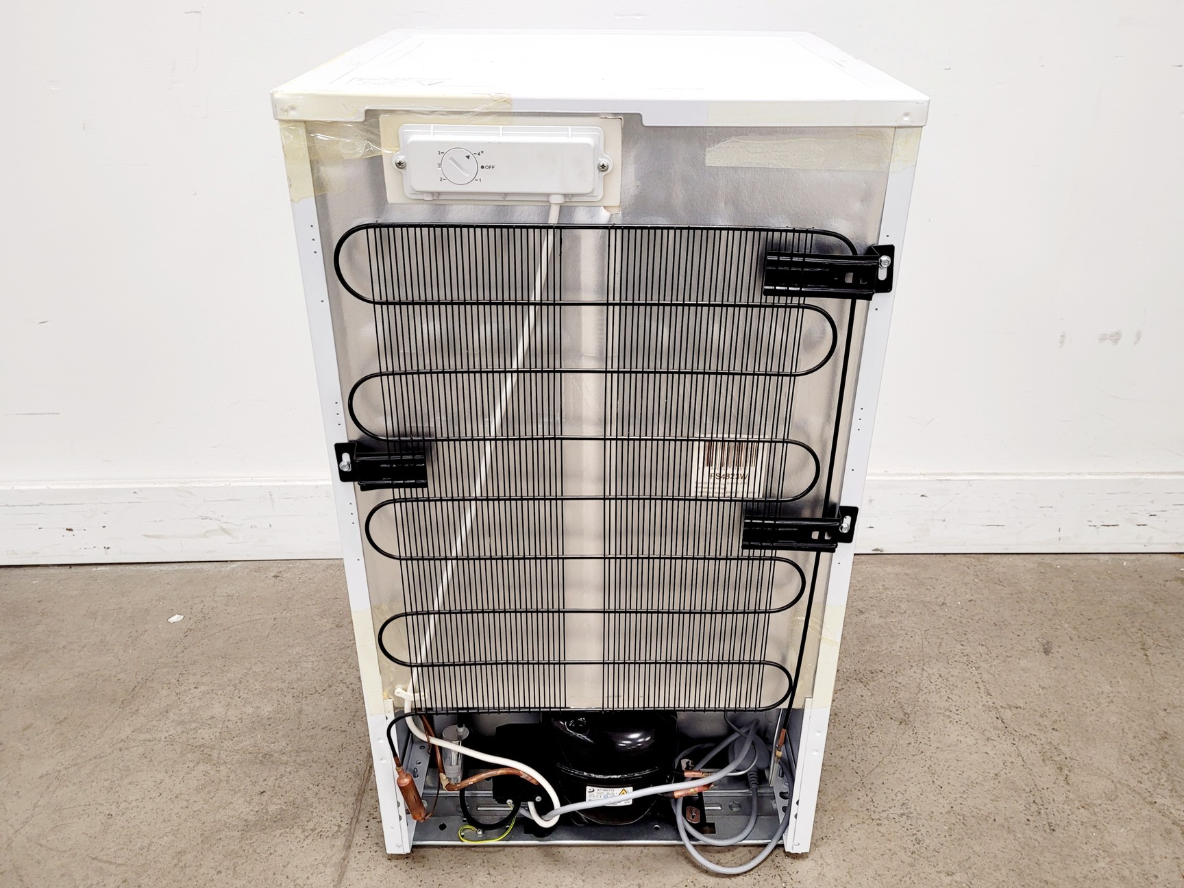 Image of Beko FS4823W Freezer
