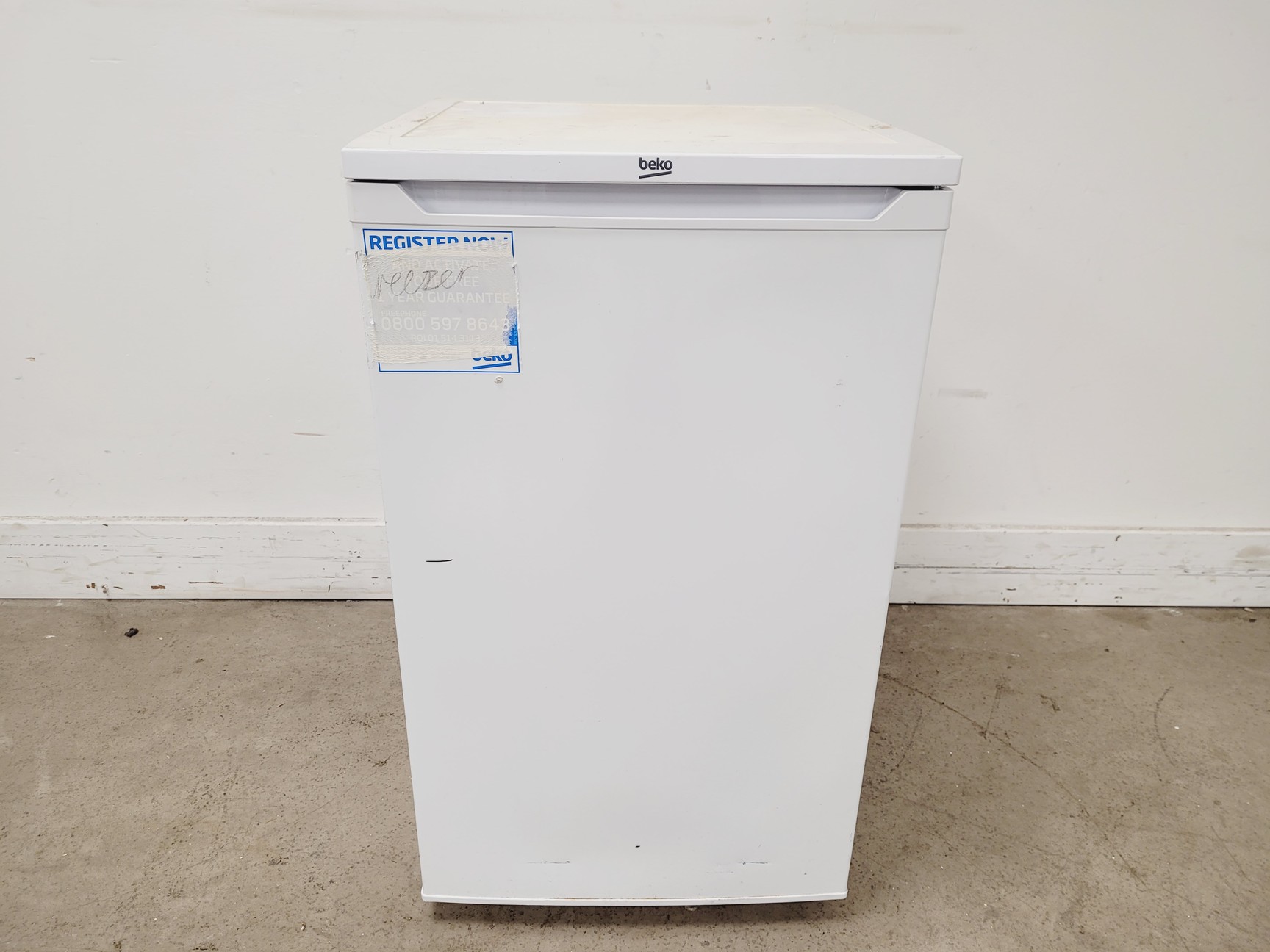 Image of Beko FS4823W Freezer