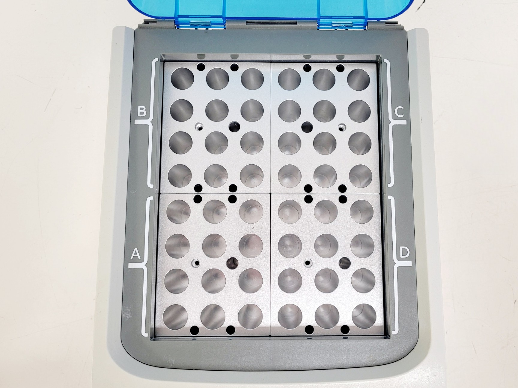 Image of Scottech Medical MVESURE MVS-200 Dry Block Heater