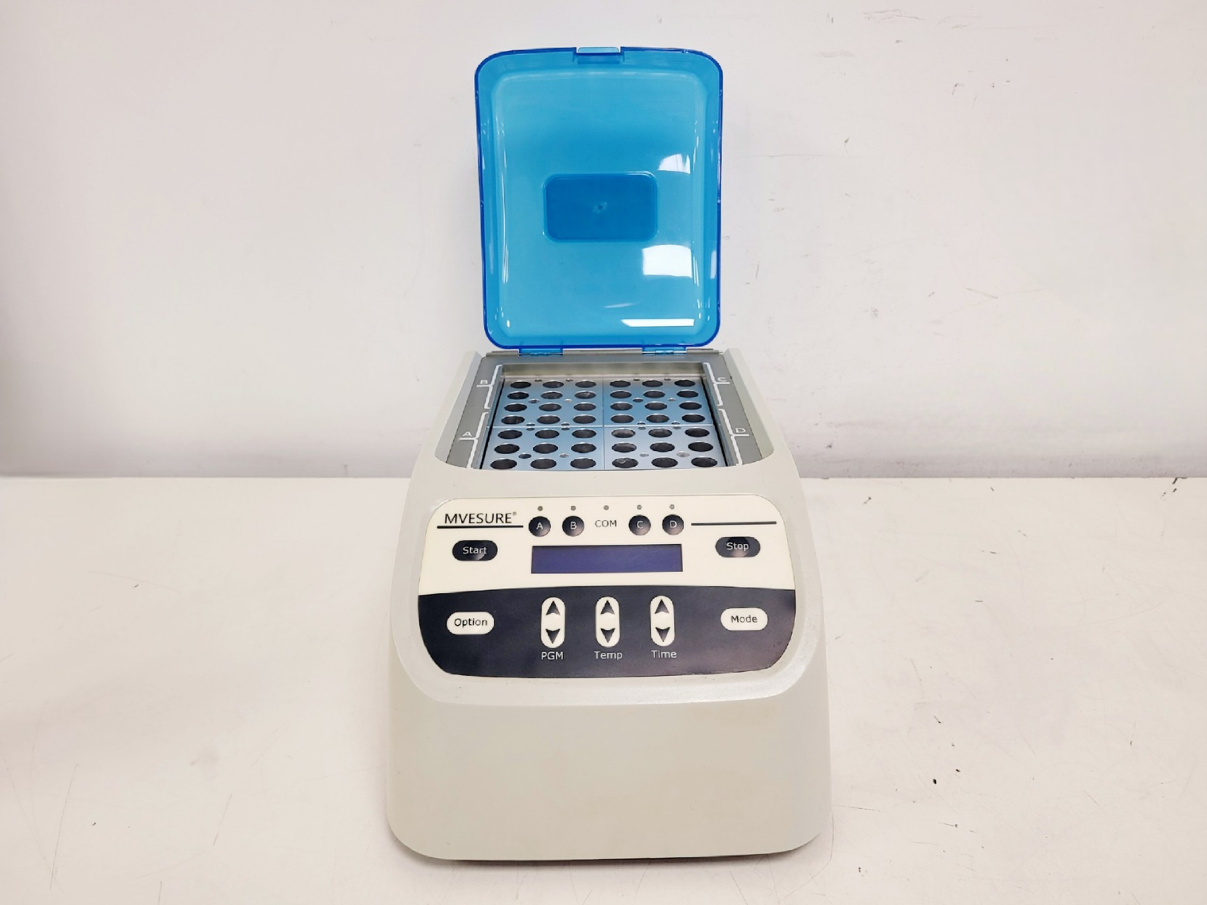 Image of Scottech Medical MVESURE MVS-200 Dry Block Heater