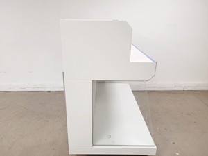 Thumbnail image of Thermo Scientific HERAGuard Eco 1.5 Clean Bench 2017 Lab