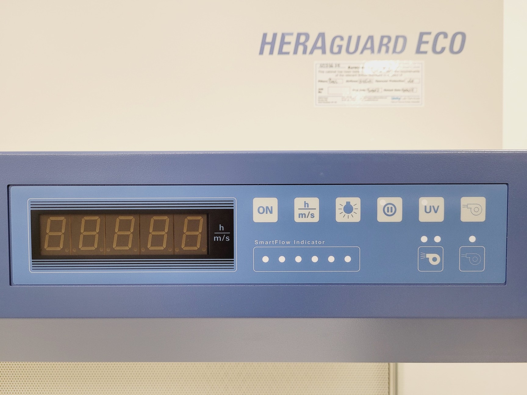 Image of Thermo Scientific HERAGuard Eco 1.5 Clean Bench 2017 Lab
