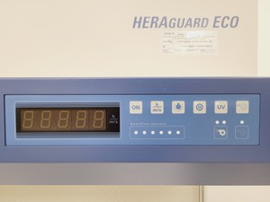Thumbnail image of Thermo Scientific HERAGuard Eco 1.5 Clean Bench 2017 Lab