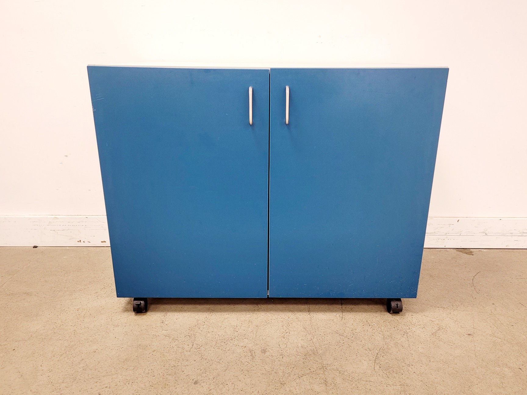 Image of Lot of 4 x Laboratory Cupboards