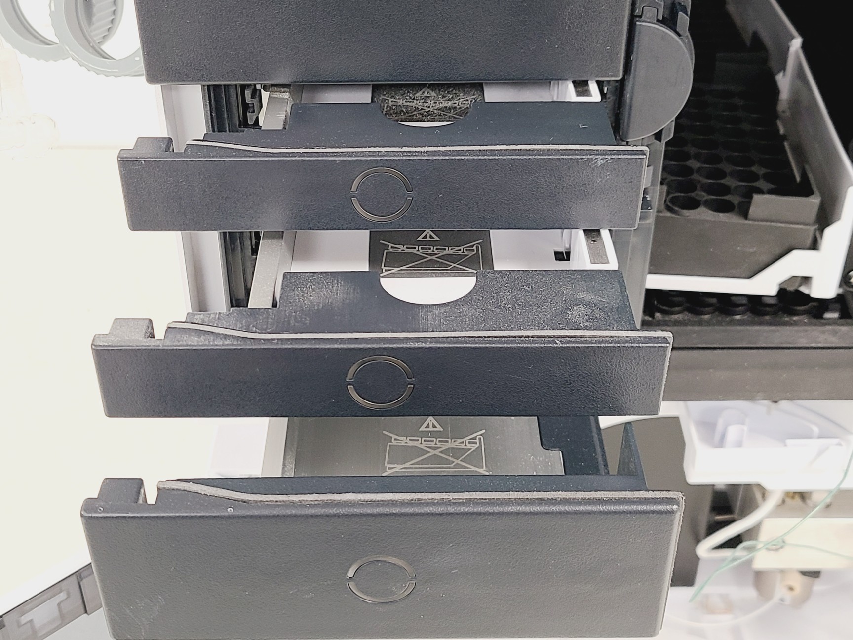 Image of Agilent 1260 Infinity II HPLC System, G7111A, G7167A, G7116A, G7115A Lab