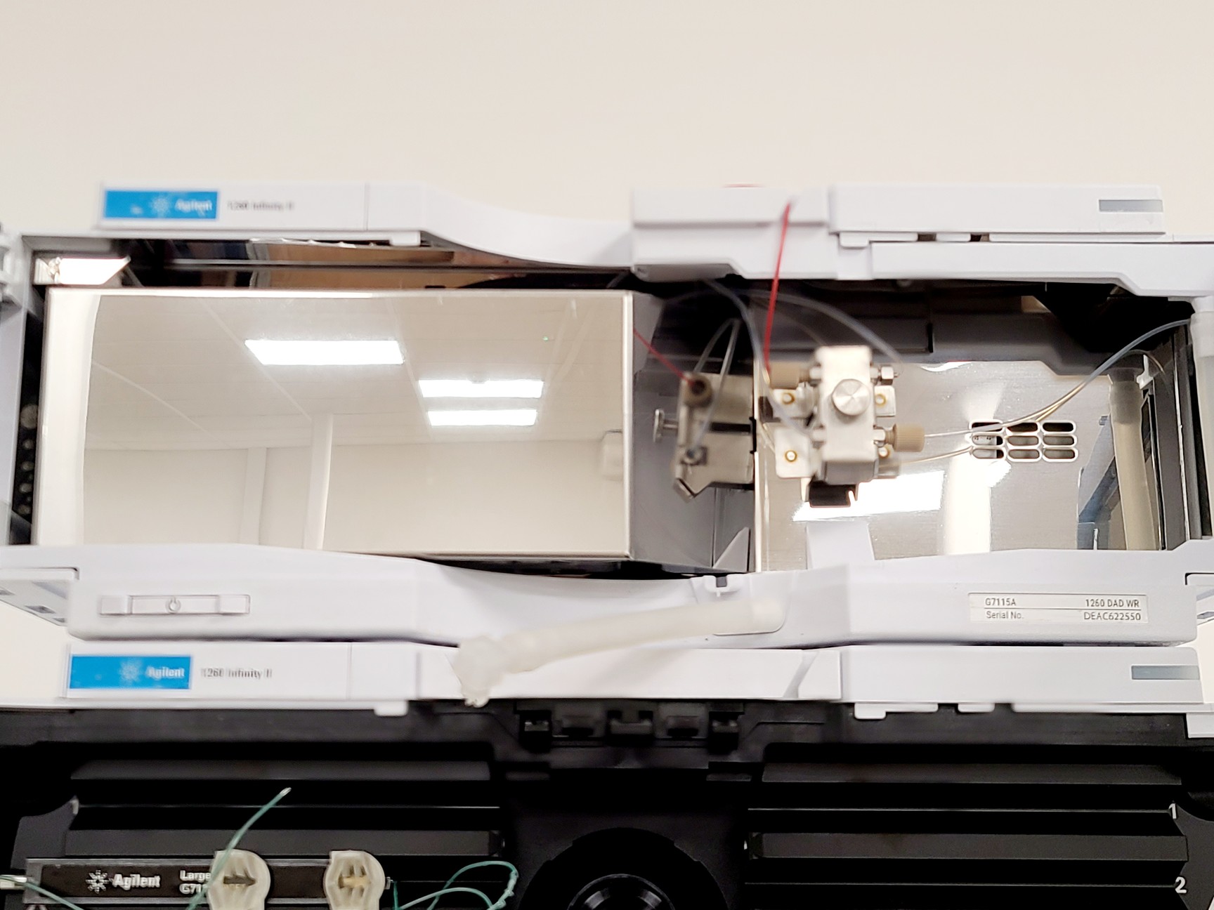 Image of Agilent 1260 Infinity II HPLC System, G7111A, G7167A, G7116A, G7115A Lab