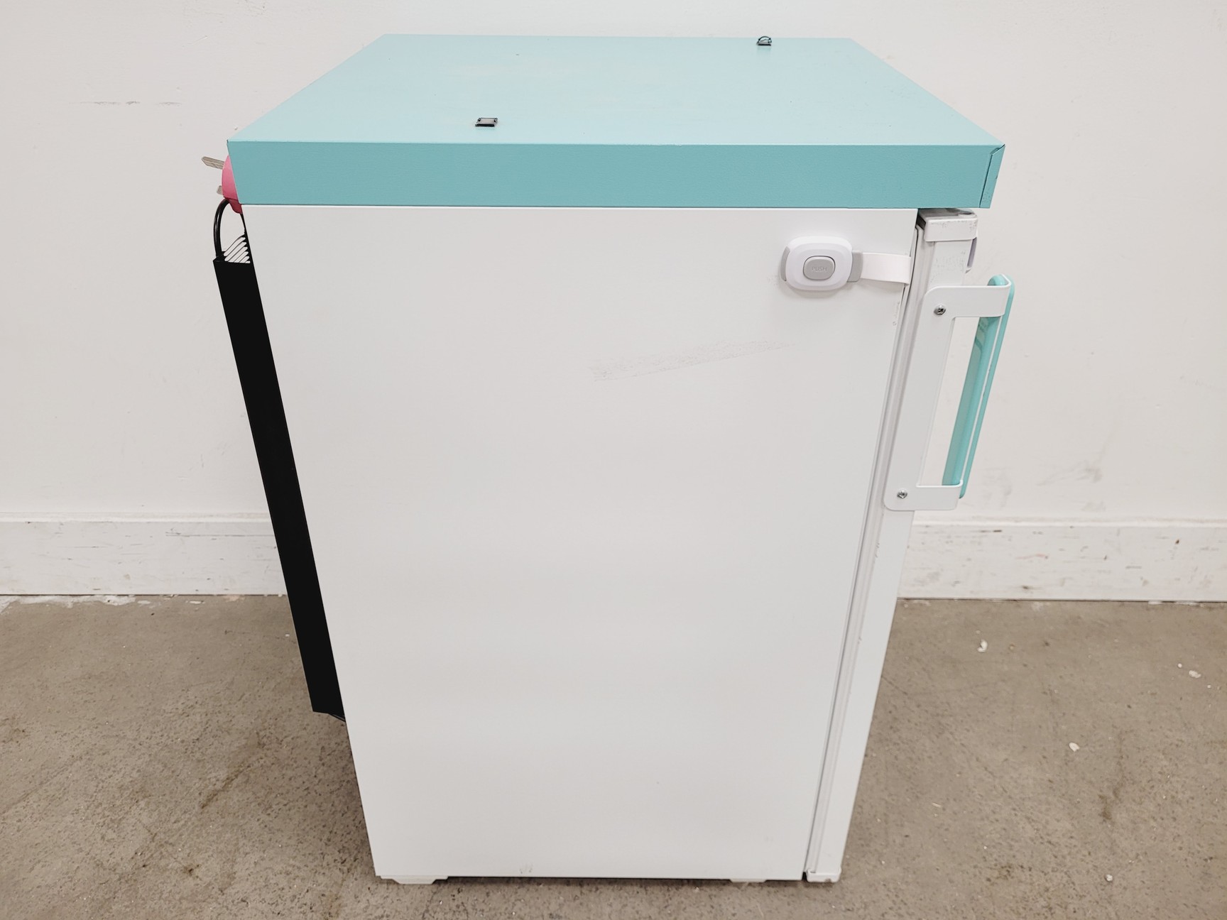 Image of Lec Medical Pharmacy Freezer Model ISU37C