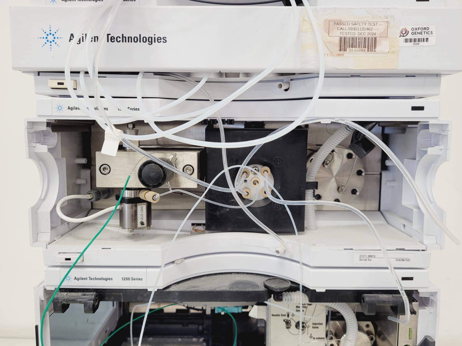Image of Agilent 1200 Series HPLC System G1316B, G1367A, G1311-89010 & G1322A Lab