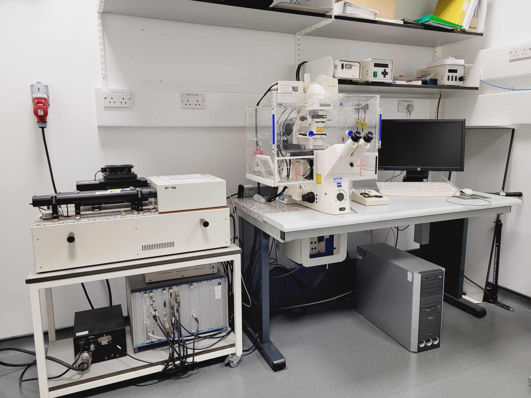 Image of Zeiss Axiovert 200M Confocal Microscope System with LSM510 META & Multi-Laser